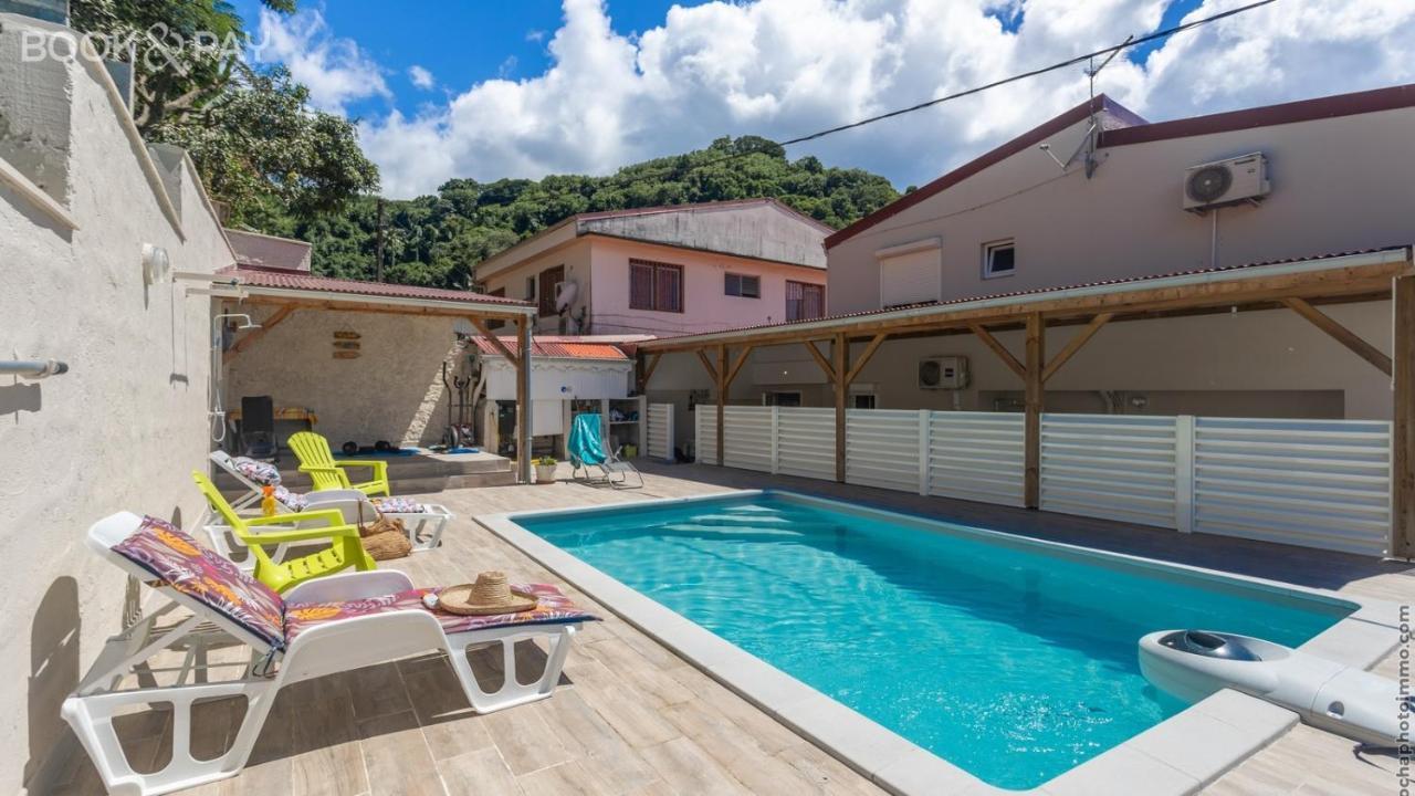 サン・ピエールAlpinia - Appt Avec Piscine Partageeアパートメント エクステリア 写真